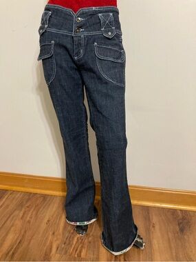 Dark Wash Women’s Cargo-Style Jeans 
Item# SSj3